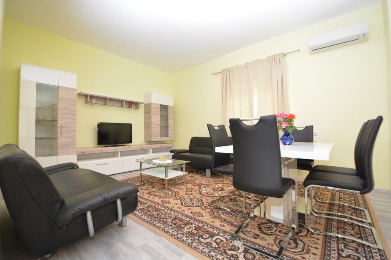 Apartamento Apartman Susic Policnik Exterior foto