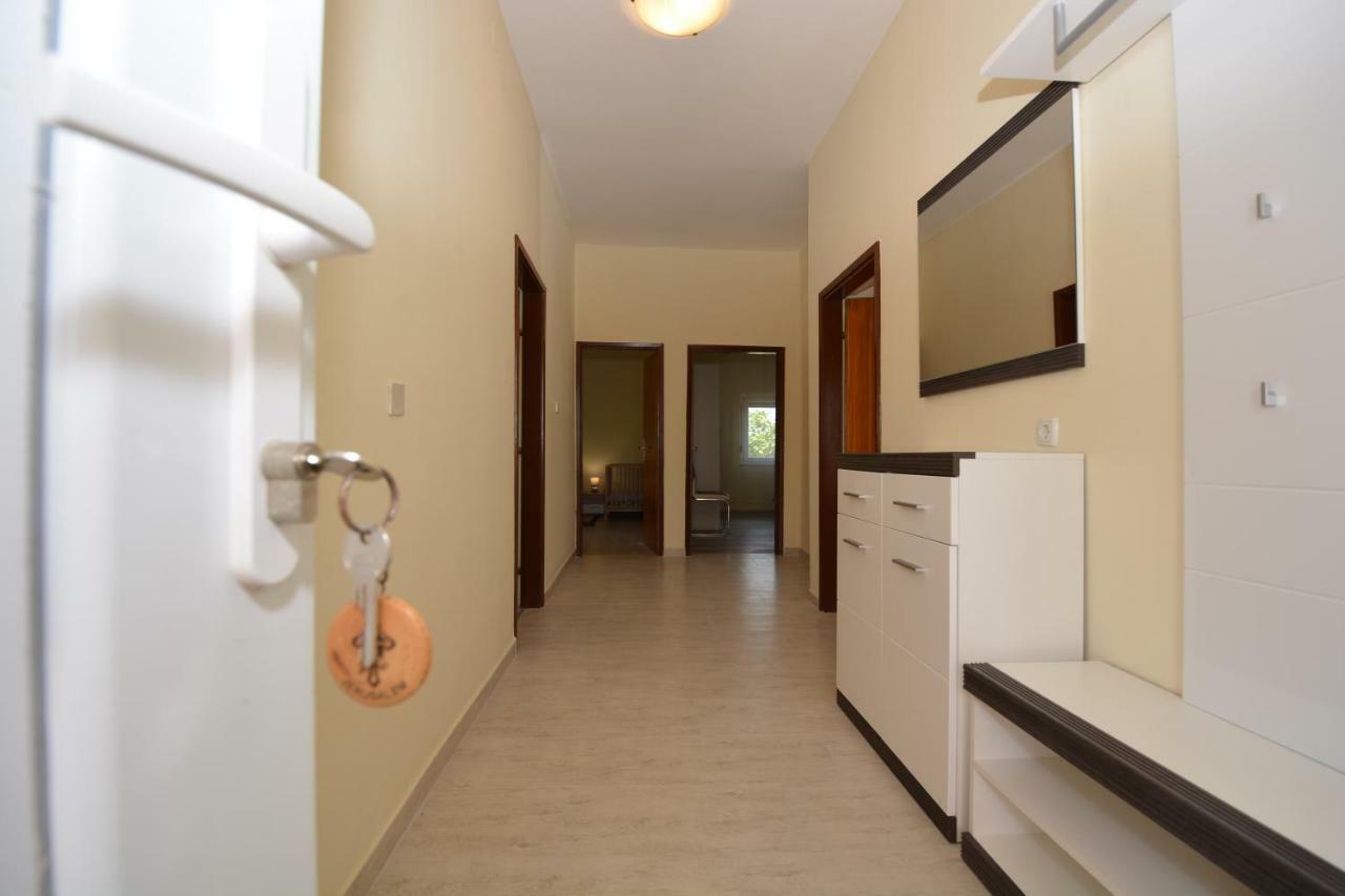 Apartamento Apartman Susic Policnik Exterior foto